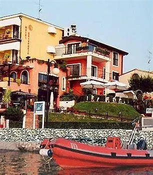 Belvedere סירמיונה